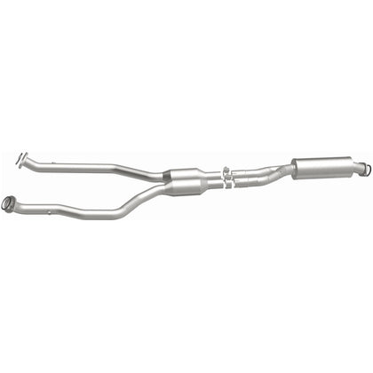 MagnaFlow 2006-2013 Lexus IS250 2.5L OEM Grade Federal / EPA Compliant Direct-Fit Catalytic Converter 21-071