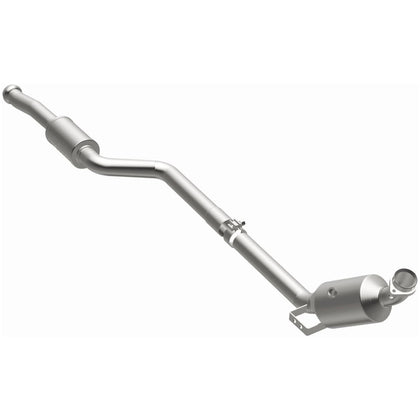 MagnaFlow 2011-2012 Mercedes-Benz C300 3.0L OEM Grade Federal / EPA Compliant Direct-Fit Catalytic Converter 21-497