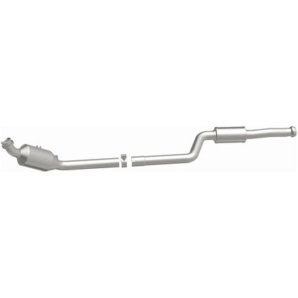 MagnaFlow 2011-2012 Mercedes-Benz C300 3.0L OEM Grade Federal / EPA Compliant Direct-Fit Catalytic Converter 21-497