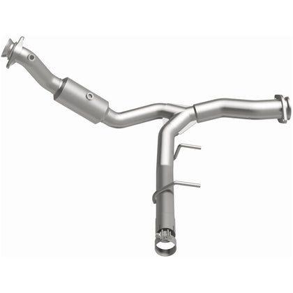 MagnaFlow 2015-2017 Ford Expedition 3.5L / 2015-2017 Lincoln Navigator 3.5L OEM Grade Federal / EPA Compliant Direct-Fit Catalytic Converter 21-528
