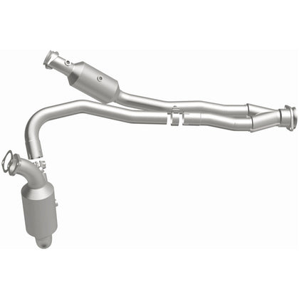 MagnaFlow OEM Grade Federal / EPA Compliant Direct-Fit Catalytic Converter 21-710