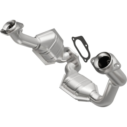 MagnaFlow 2001-2003 Ford Ranger 3.0L OEM Grade Federal / EPA Compliant Direct-Fit Catalytic Converter 23-038