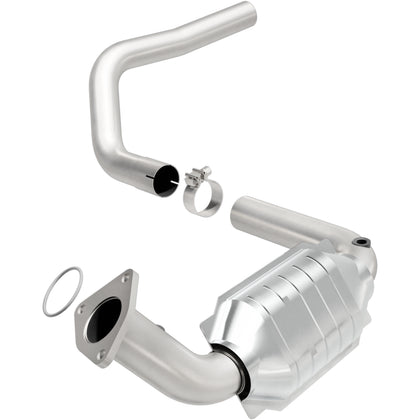 MagnaFlow 2003-2006 Hummer H2 6.0L HM Grade Federal / EPA Compliant Direct-Fit Catalytic Converter 24084