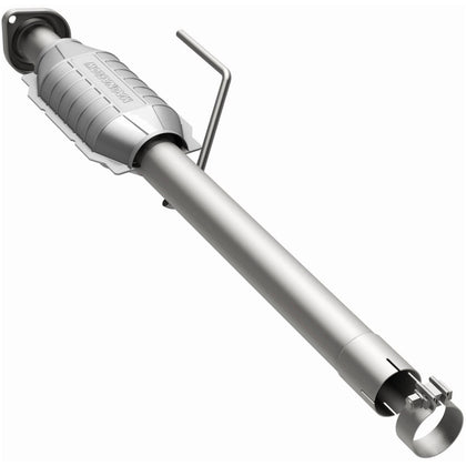 MagnaFlow 2004-2006 Jeep Wrangler 4.0L HM Grade Federal / EPA Compliant Direct-Fit Catalytic Converter 24150