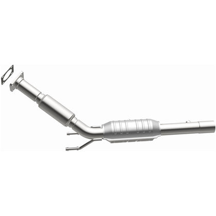 MagnaFlow HM Grade Federal / EPA Compliant Direct-Fit Catalytic Converter 24320