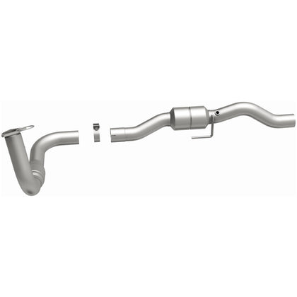 MagnaFlow 2001-2002 Chevrolet Silverado 2500 HD 8.1L / 2001-2002 GMC Sierra 2500 HD 8.1L HM Grade Federal / EPA Compliant Direct-Fit Catalytic Converter 24457