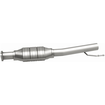 MagnaFlow HM Grade Federal / EPA Compliant Direct-Fit Catalytic Converter 24467