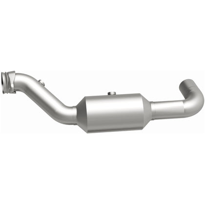 MagnaFlow 2018-2021 Ford Expedition 3.5L / 2018-2021 Lincoln Navigator 3.5L OEM Grade Federal / EPA Compliant Direct-Fit Catalytic Converter 280218