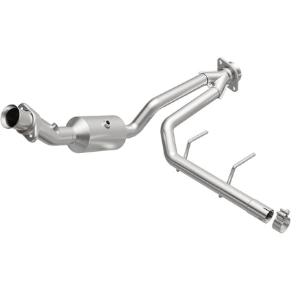 MagnaFlow 2015-2017 Ford F-150 3.5L / 2018-2020 Ford F-150 3.3L OEM Grade Federal / EPA Compliant Direct-Fit Catalytic Converter 280224