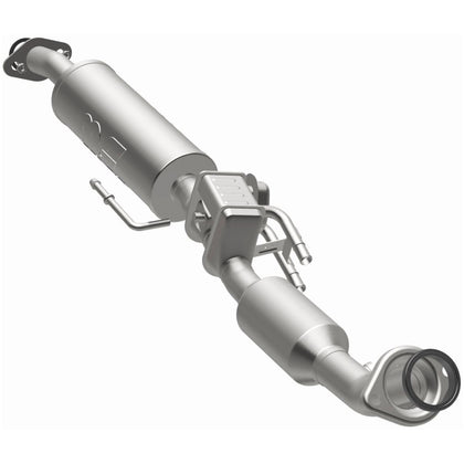 MagnaFlow OEM Grade Federal / EPA Compliant Direct-Fit Catalytic Converter 280468