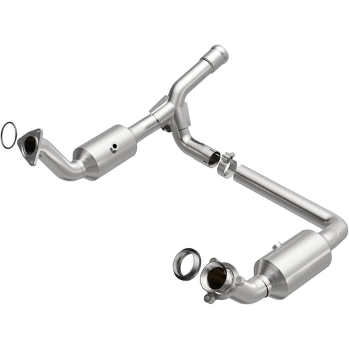MagnaFlow OEM Grade Federal / EPA Compliant Direct-Fit Catalytic Converter 280656