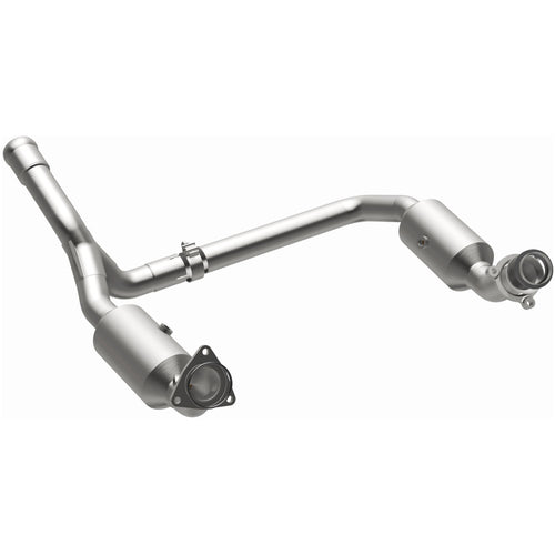 MagnaFlow OEM Grade Federal / EPA Compliant Direct-Fit Catalytic Converter 280656