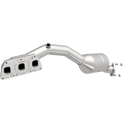 MagnaFlow 2005-2006 Audi A8 Quattro 6.0L California Grade CARB Compliant Direct-Fit Manifold Catalytic Converter 452797
