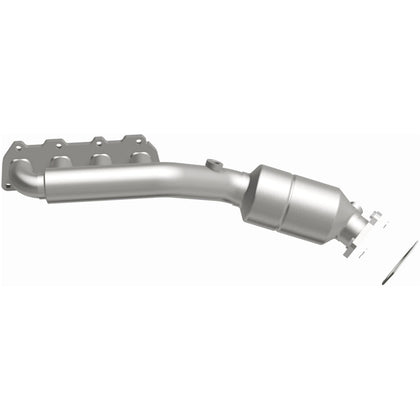 MagnaFlow 2002-2004 Volkswagen Passat 4.0L California Grade CARB Compliant Direct-Fit Manifold Catalytic Converter 452799