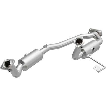 MagnaFlow 2001-2003 Ford Windstar 3.8L California Grade CARB Compliant Direct-Fit Catalytic Converter 4551025