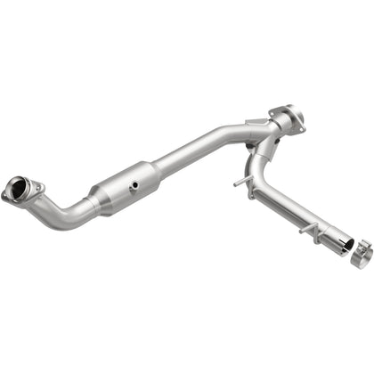 MagnaFlow 2005-2006 Lincoln Navigator 5.4L California Grade CARB Compliant Direct-Fit Catalytic Converter 4651508