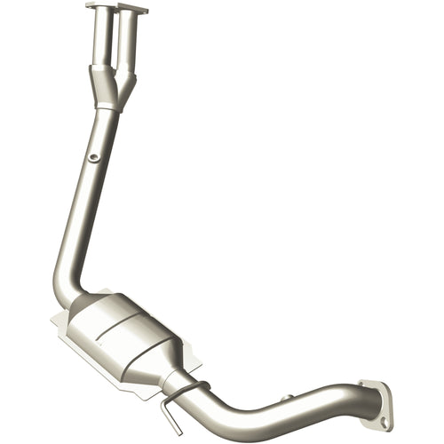 MagnaFlow 2001-2003 Isuzu Rodeo 2.2L / 2001-2003 Isuzu Rodeo Sport 2.2L OEM Grade Federal / EPA Compliant Direct-Fit Catalytic Converter 49004