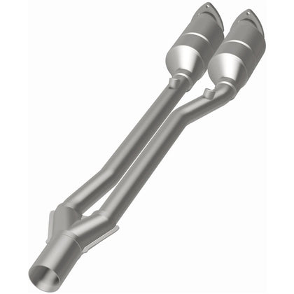 MagnaFlow 2004-2006 Audi TT Quattro 3.2L / 2004 Volkswagen R32 3.2L OEM Grade Federal / EPA Compliant Direct-Fit Catalytic Converter 49013