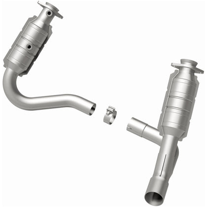 MagnaFlow 2008 Chrysler Aspen 4.7L / 2008 Dodge Durango 4.7L OEM Grade Federal / EPA Compliant Direct-Fit Catalytic Converter 49638