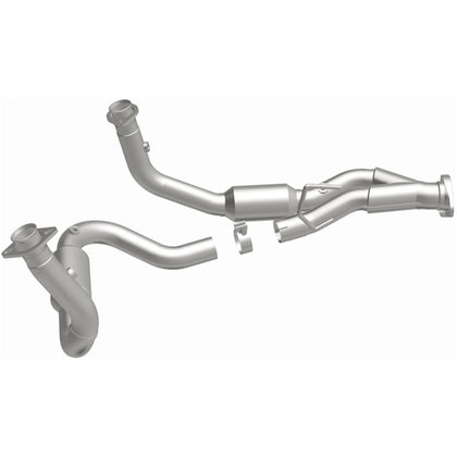 MagnaFlow 2005-2006 Jeep Grand Cherokee 4.7L OEM Grade Federal / EPA Compliant Direct-Fit Catalytic Converter 49686