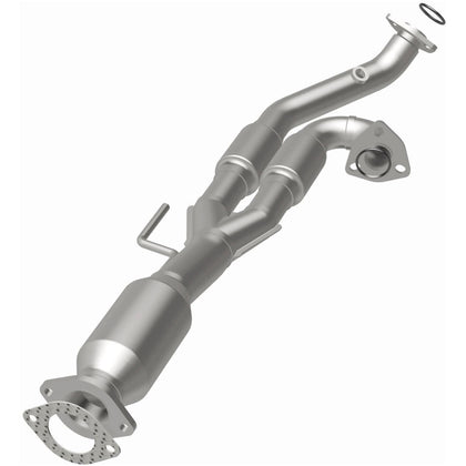 MagnaFlow OEM Grade Federal / EPA Compliant Direct-Fit Catalytic Converter 49710