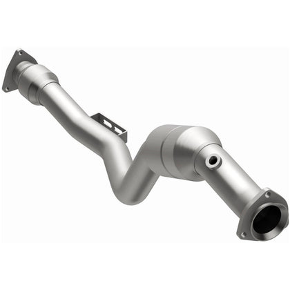 MagnaFlow 2004-2006 Volkswagen Phaeton 4.2L OEM Grade Federal / EPA Compliant Direct-Fit Catalytic Converter 49876