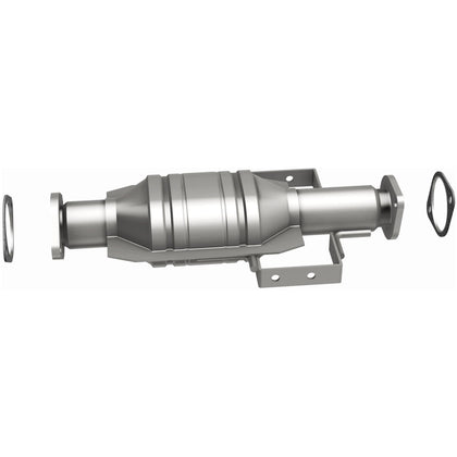 MagnaFlow OEM Grade Federal / EPA Compliant Direct-Fit Catalytic Converter 49895