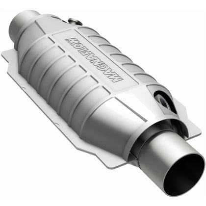 MagnaFlow OEM Grade Federal / EPA Compliant Universal Catalytic Converter 51066