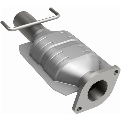 MagnaFlow 1995-2002 Lincoln Continental 4.6L OEM Grade Federal / EPA Compliant Direct-Fit Catalytic Converter 51371