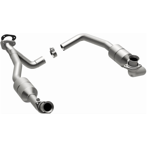MagnaFlow OEM Grade Federal / EPA Compliant Direct-Fit Catalytic Converter 51378