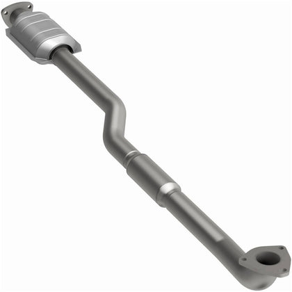 MagnaFlow 1999-2002 Daewoo Leganza 2.2L OEM Grade Federal / EPA Compliant Direct-Fit Catalytic Converter 51619