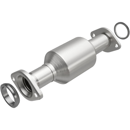 MagnaFlow 2011-2016 Toyota Sienna 3.5L OEM Grade Federal / EPA Compliant Direct-Fit Catalytic Converter 52546