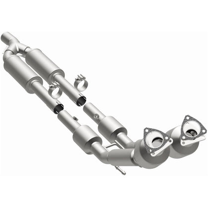 MagnaFlow 2006-2008 Volkswagen Passat 3.6L California Grade CARB Compliant Direct-Fit Catalytic Converter 5411799