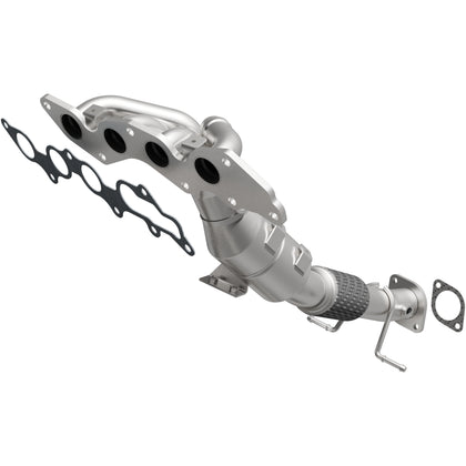 MagnaFlow 2012-2013 Mazda 3 2.5L / 2012-2015 Mazda 5 2.5L California Grade CARB Compliant Direct-Fit Manifold Catalytic Converter 5531440