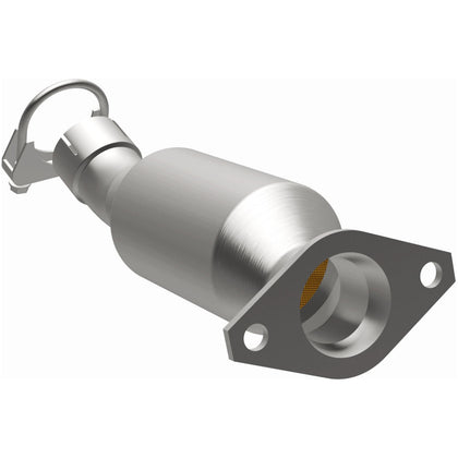 MagnaFlow 2012-2016 Toyota Prius C 1.5L California Grade CARB Compliant Direct-Fit Catalytic Converter 5671448