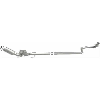 MagnaFlow 2014-2016 Toyota Prius C 1.5L California Grade CARB Compliant Direct-Fit Catalytic Converter 5671456