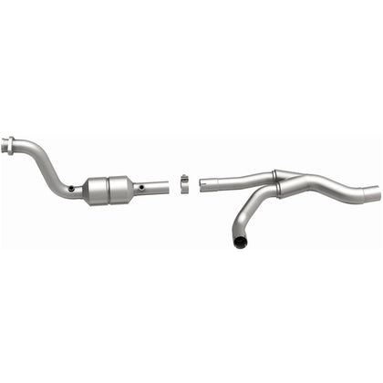 MagnaFlow 2004-2006 Dodge Durango 5.7L HM Grade Federal / EPA Compliant Direct-Fit Catalytic Converter 93252